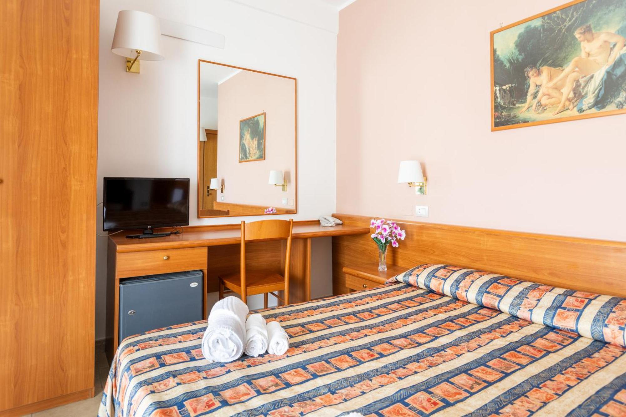 Hotel Palme Gemelle В'єсте Екстер'єр фото