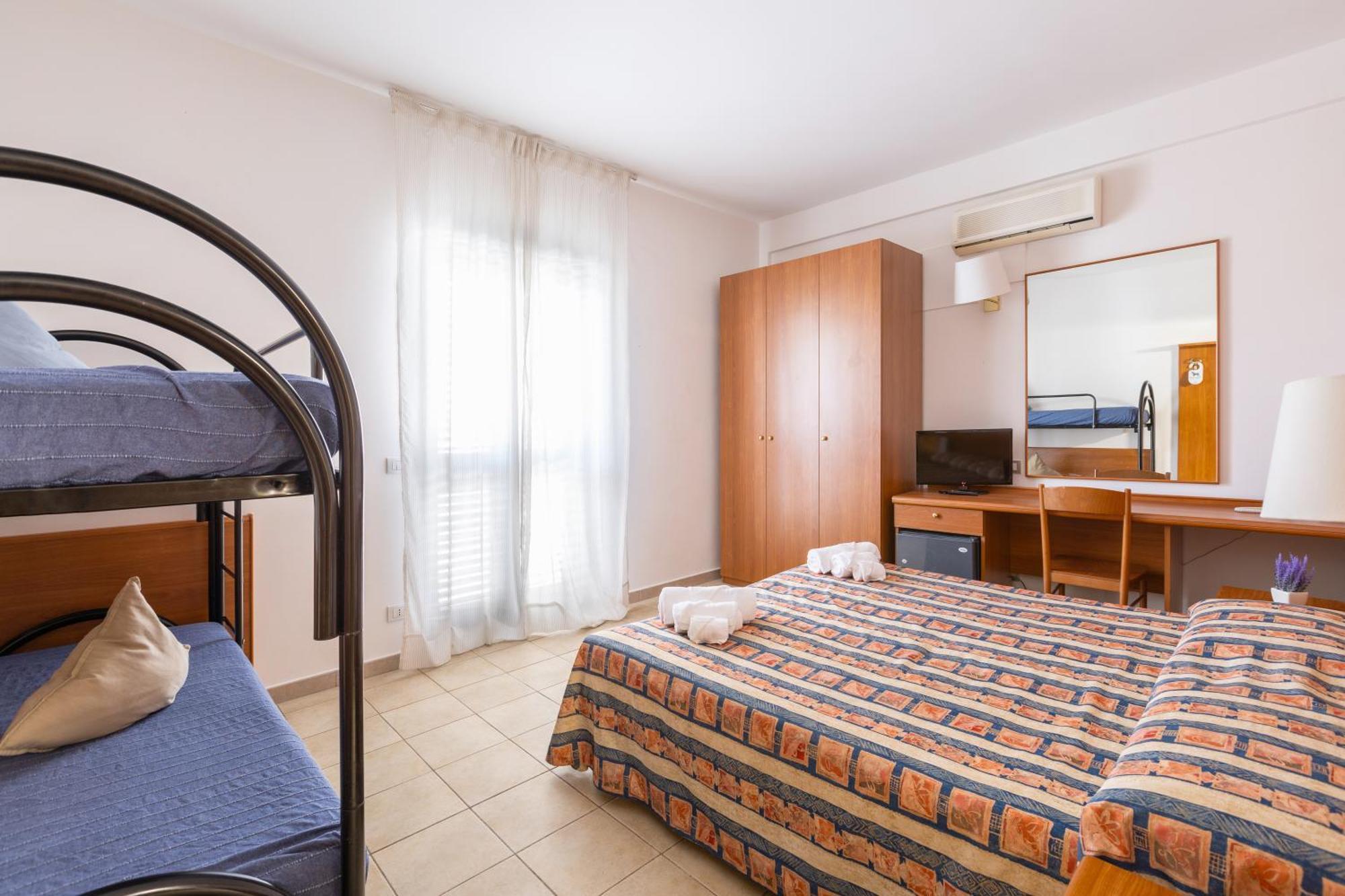 Hotel Palme Gemelle В'єсте Екстер'єр фото