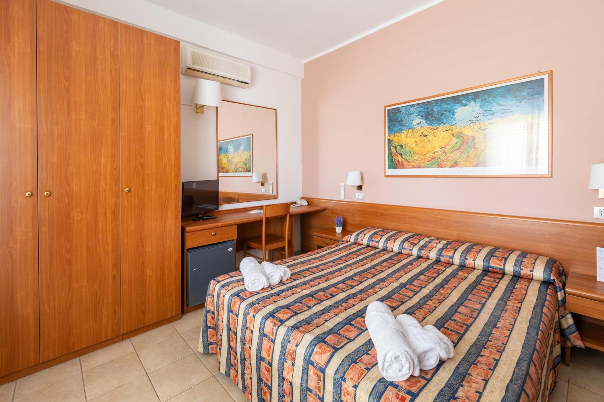 Hotel Palme Gemelle В'єсте Екстер'єр фото